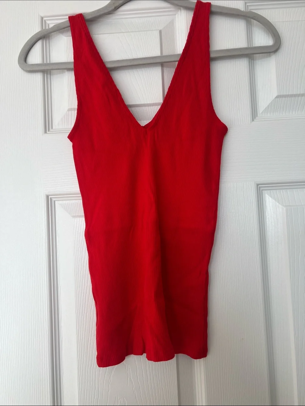 Express Red Ribbed Tank Top - Picture 2 of 3